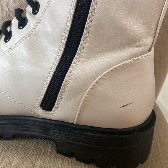 Unr8ed EUC White & Black Lace Up Zip Closure Beautiful Combat Boots - Sz 10 - Picture 14 of 16
